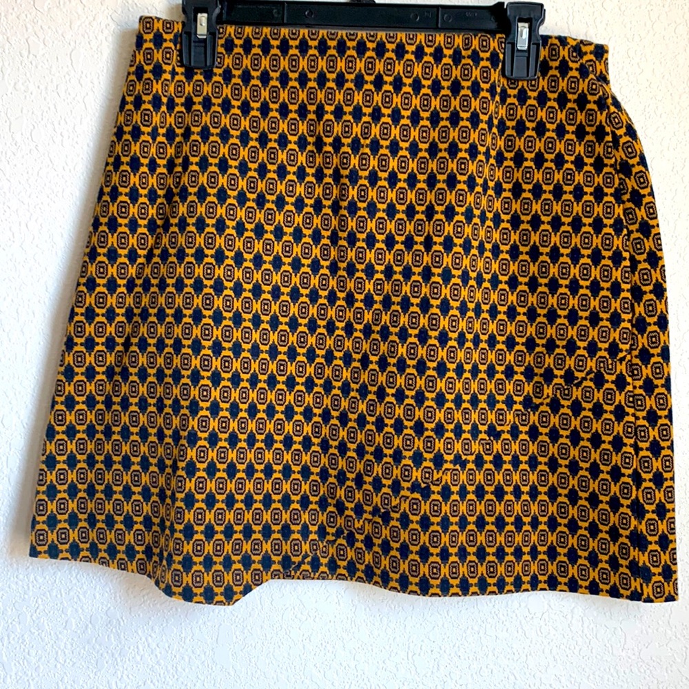 Cabi Standout Skirt (#3403) size M.